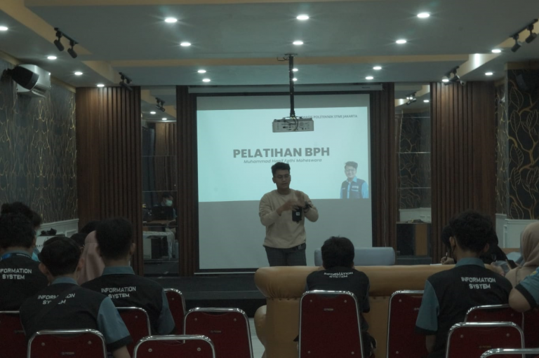 Pelatihan Public Speaking