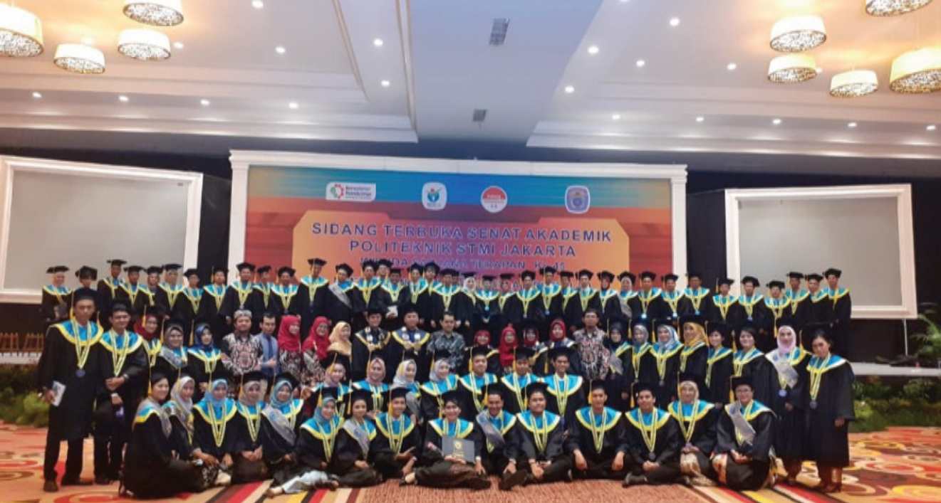 Wisuda SIIO